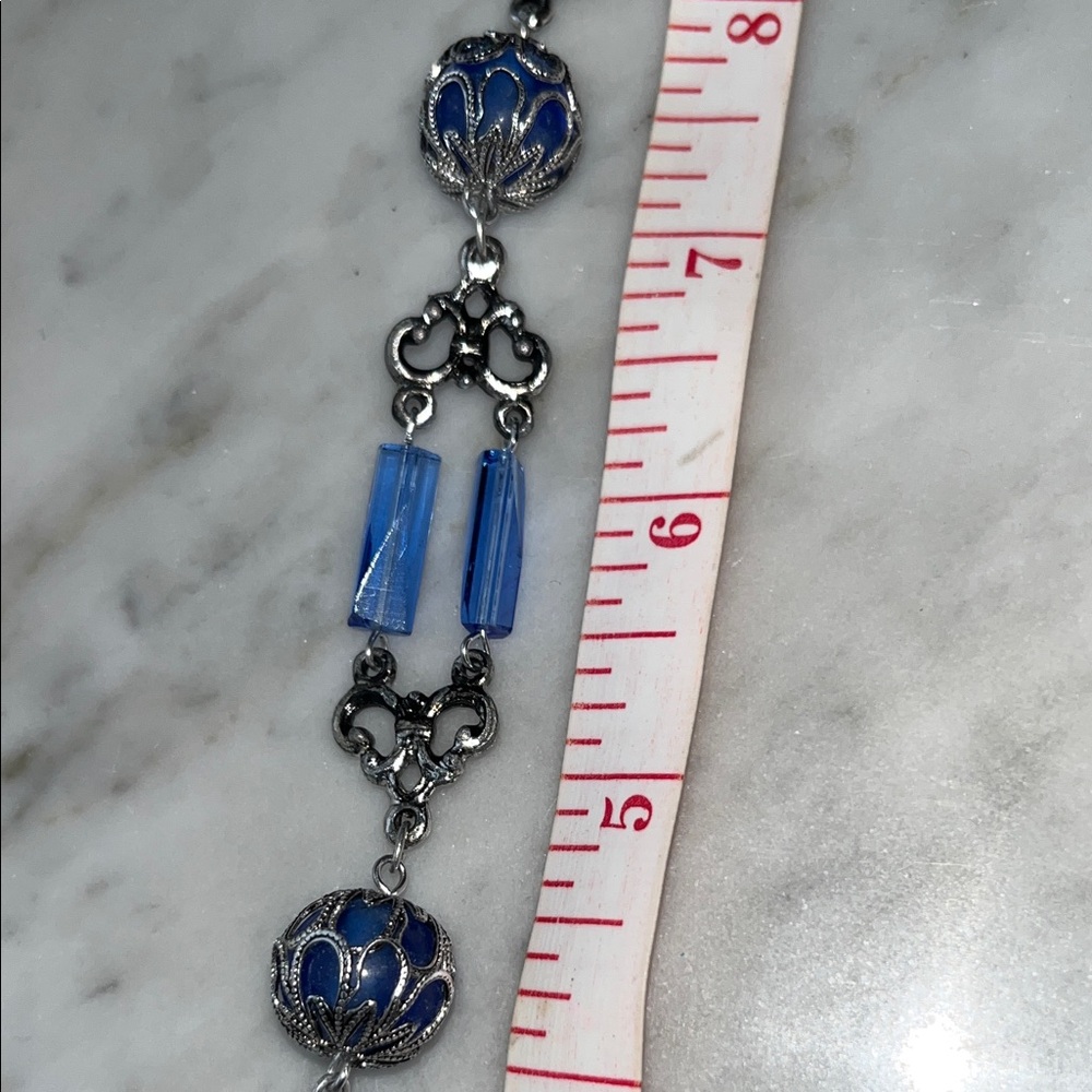 VINTAGE Elegant Silver Toned and Blue Beaded Necklace - Picture 7 of 8